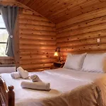 木屋 Mountain Escape