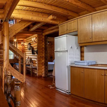 木屋 Mountain Escape